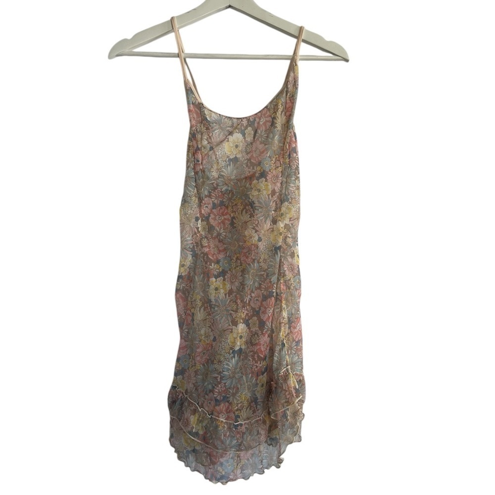 Suzy Shier Vintage Fairy Floral Print Appliques Ruffle Hem
Mesh Cami Dress Small